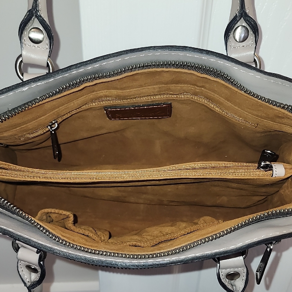Patricia Nash Gray Shoulder Bag with Textured Leather and Adjustable Strap - Picture 12 of 14